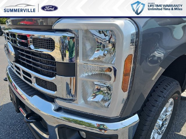 New 2026 Ford F250 XLT w/ FX4 Off-Road Package AWD/4WD image 31