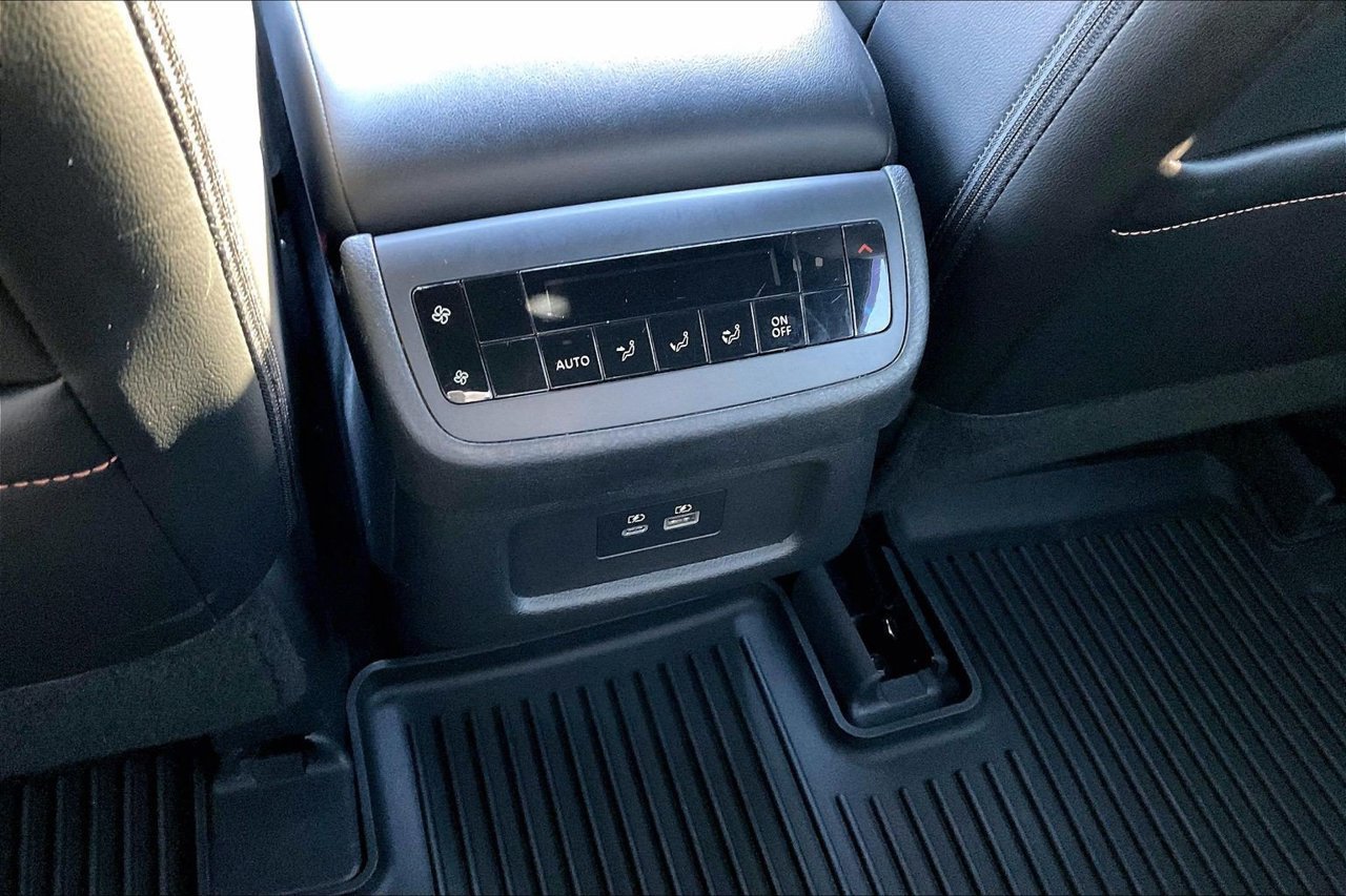 Used 2023 Nissan Pathfinder Rock Creek AWD/4WD image 15