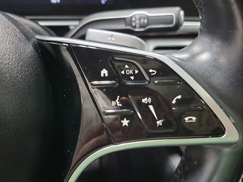 Used 2024 Mercedes-Benz GLE 350 GLE 350 w/ 3rd Row Seat Package image 43