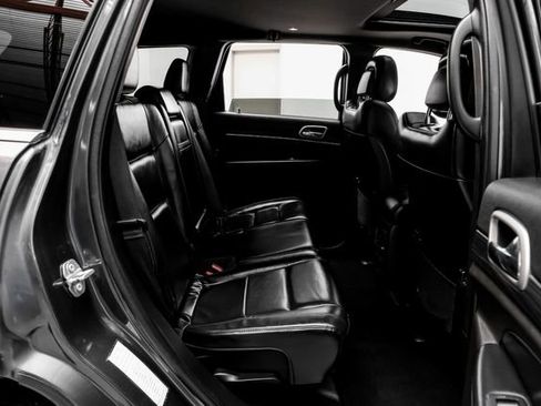 Used 2021 Jeep Grand Cherokee Limited image 36