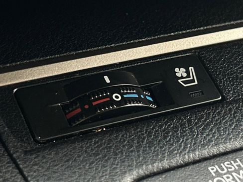 Used 2014 Lexus ES 350 ES 350 Sedan 4D image 43