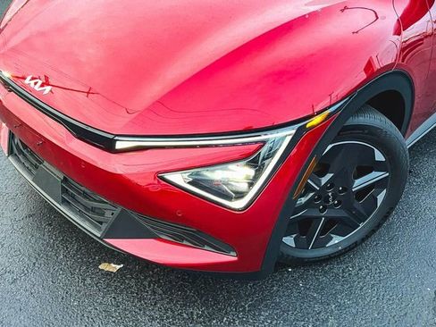 New 2025 Kia EV6 Light AWD/4WD image 2