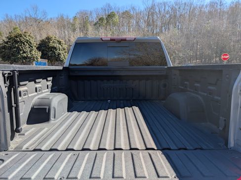 Used 2024 GMC Sierra 1500 AT4X w/ AT4X AEV Edition image 19