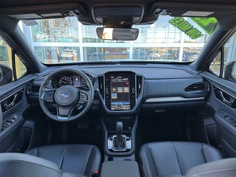 Used 2025 Subaru Forester Limited image 19