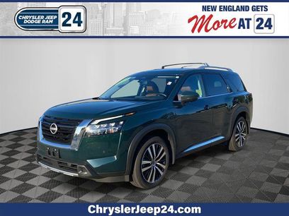 Used 2024 Nissan Pathfinder Platinum