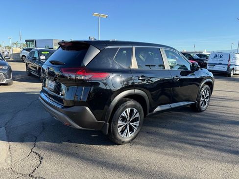 Certified 2023 Nissan Rogue SV image 6