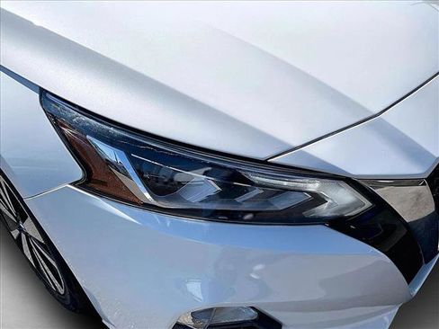 Used 2021 Nissan Altima 2.5 SV FWD image 28
