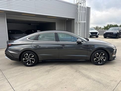Used 2025 Hyundai Sonata SEL FWD image 7