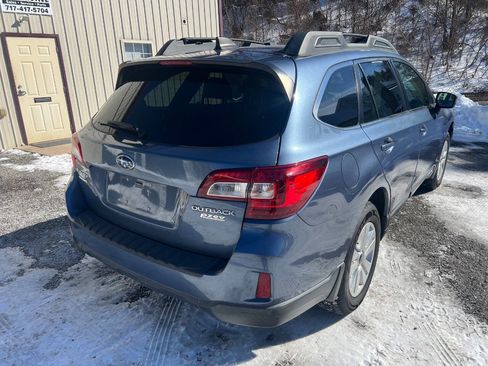 Used 2017 Subaru Outback 2.5i Premium image 9