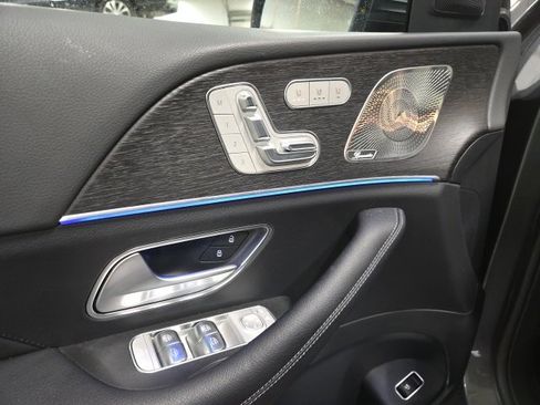 Used 2025 Mercedes-Benz GLE 350 4MATIC image 4