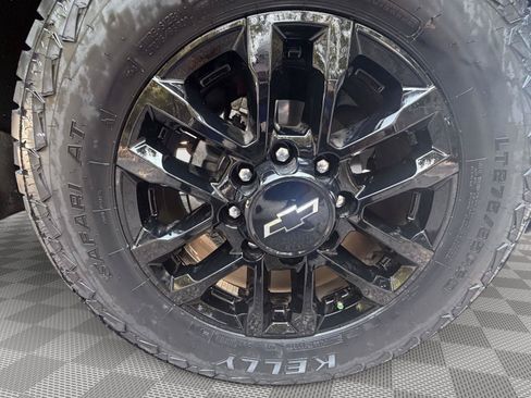 Used 2025 Chevrolet Silverado 2500 LT w/ Trail Boss Package AWD/4WD image 21