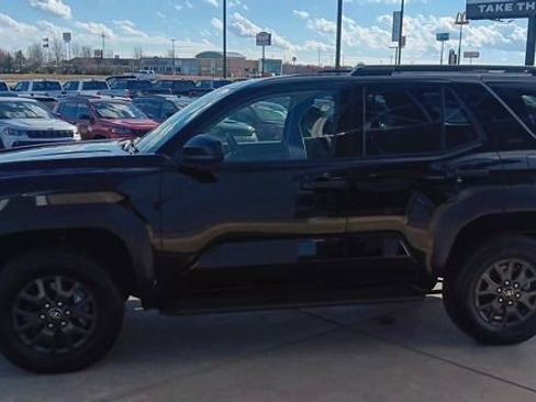 Used 2025 Toyota 4Runner SR5 image 3