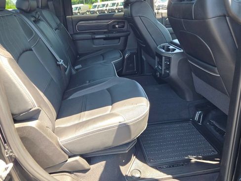 Certified 2025 RAM 3500 Limited AWD/4WD image 17