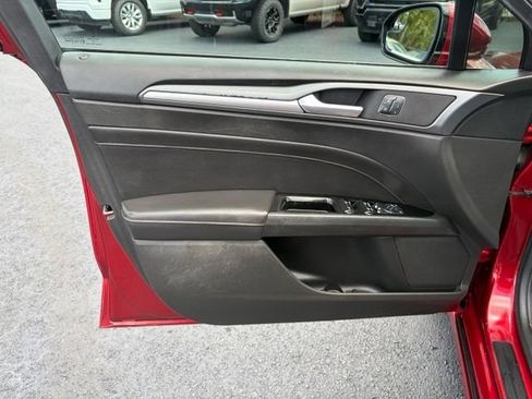 Used 2014 Ford Fusion Titanium FWD image 12