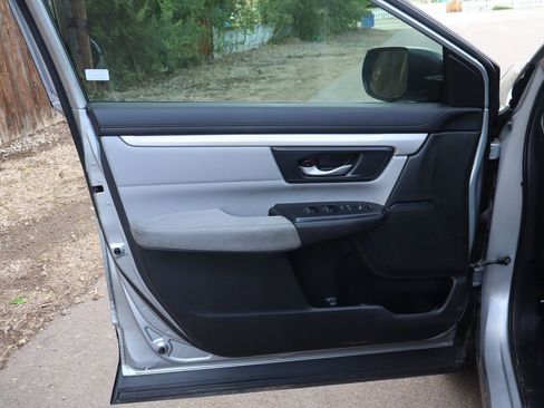 Used 2018 Honda CR-V LX image 23