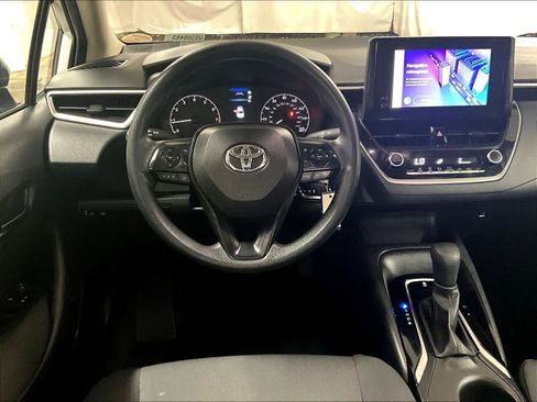 Used 2023 Toyota Corolla LE image 17