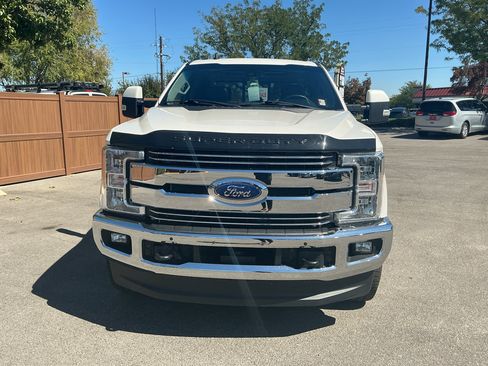 Used 2019 Ford F350 Lariat w/ Lariat Ultimate Package AWD/4WD image 2