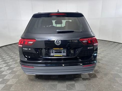 Used 2021 Volkswagen Tiguan S image 4