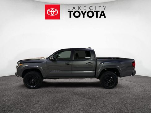 Used 2022 Toyota Tacoma SR5 image 4