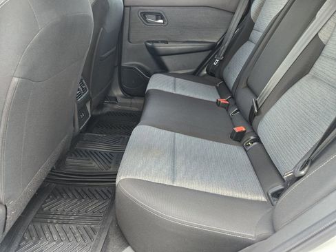 Used 2023 Nissan Rogue SV image 27