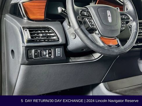 Used 2024 Lincoln Navigator Reserve AWD/4WD image 12