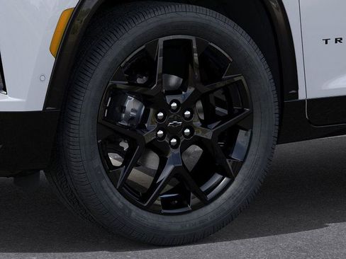 New 2026 Chevrolet Traverse RS w/ LPO, Floor Liner Package image 9