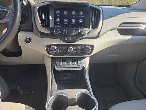 Used 2019 GMC Terrain Denali image 39