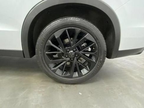 Used 2023 Mitsubishi Outlander SE Black Edition AWD/4WD image 19