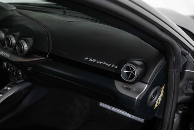 Used 2015 Ferrari F12 Berlinetta RWD image 27