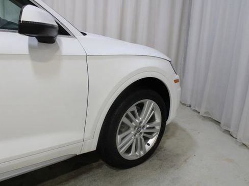 Used 2018 Audi Q5 2.0T Premium Plus w/ Premium Plus Package AWD/4WD image 29
