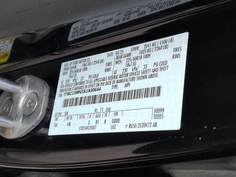 Used 2025 Ford Escape ST-Line AWD/4WD image 35