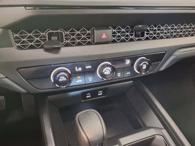 Certified 2025 Honda Accord LX image 9