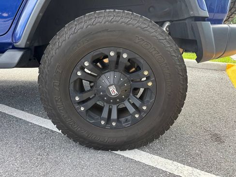 Used 2018 Jeep Wrangler Unlimited Sahara AWD/4WD image 20