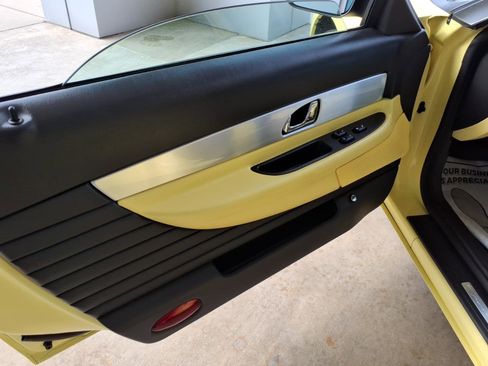 Used 2002 Ford Thunderbird Deluxe image 8