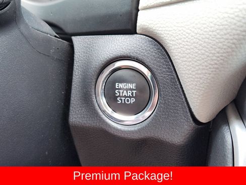 Used 2025 Toyota RAV4 XLE Premium FWD image 29