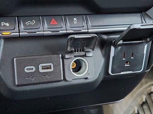 Certified 2024 Chevrolet Silverado 2500 W/T w/ WT Convenience Package AWD/4WD image 18