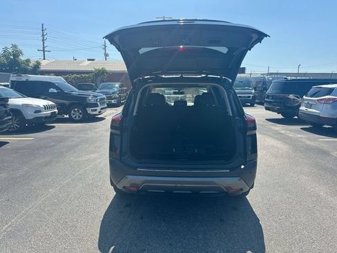 Used 2023 Nissan Rogue SL AWD/4WD image 25