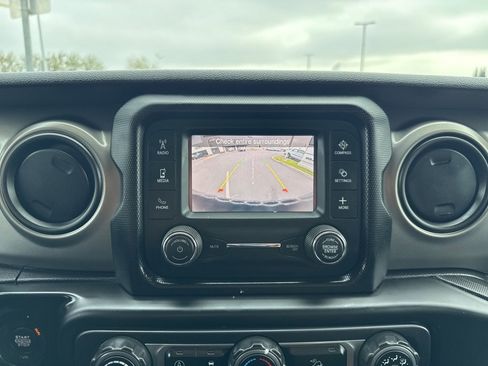 Used 2020 Jeep Wrangler Unlimited Sport S image 23