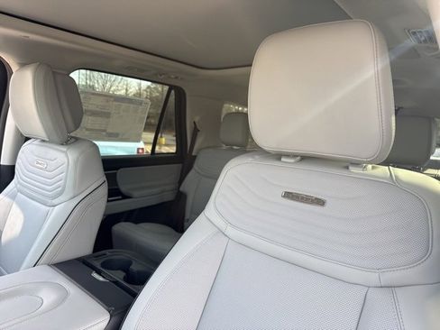 New 2026 Ford Expedition Platinum w/ Platinum Ultimate Package image 31