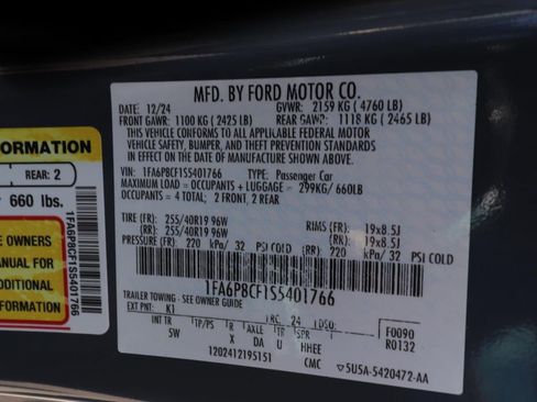 Used 2025 Ford Mustang GT Premium RWD image 24