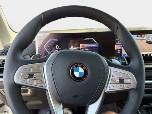 New 2026 BMW X7 xDrive40i w/ Premium Package AWD/4WD image 24