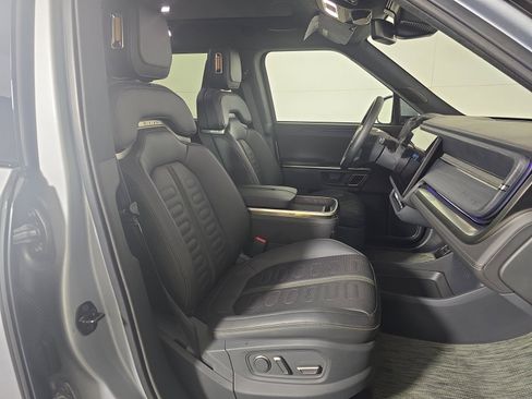 Used 2023 Rivian R1S Adventure AWD/4WD image 24