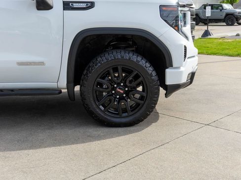 Certified 2025 GMC Sierra 1500 Elevation w/ Elevation Premium Package AWD/4WD image 37