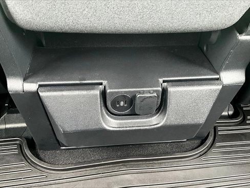 Used 2024 Ford F150 XLT w/ Tow/Haul Package image 34