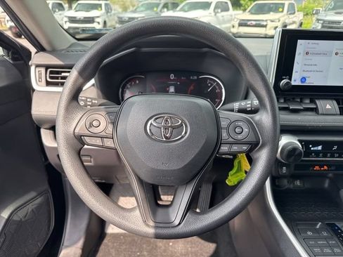 Used 2025 Toyota RAV4 LE AWD/4WD image 14