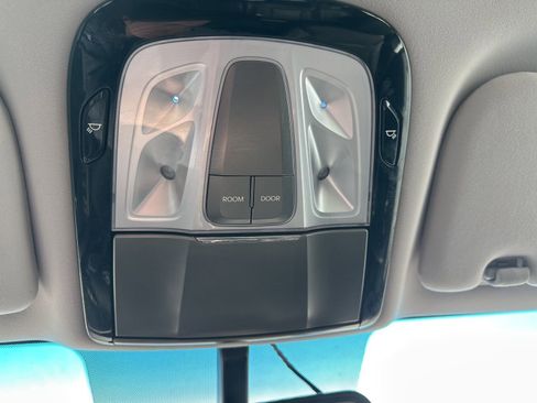 Used 2012 Hyundai Azera image 77