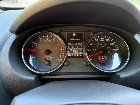 Used 2012 Nissan Rogue SV FWD image 23