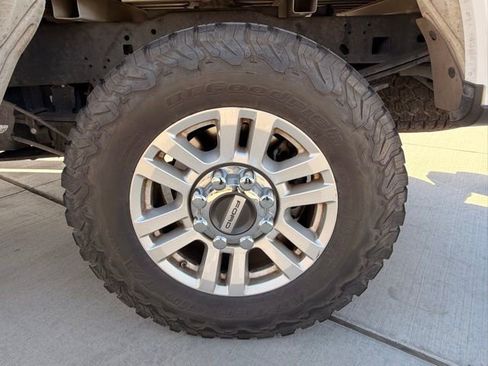 Used 2018 Ford F250 XLT w/ XLT Value Package AWD/4WD image 6