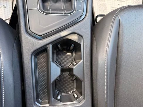 Certified 2024 Volkswagen Tiguan SE R-Line FWD image 26