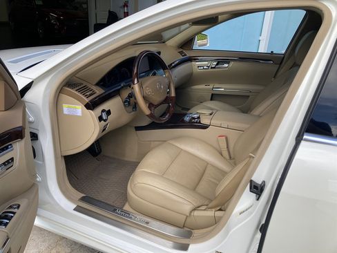 Used 2011 Mercedes-Benz S 550 S 550 4MATIC image 14